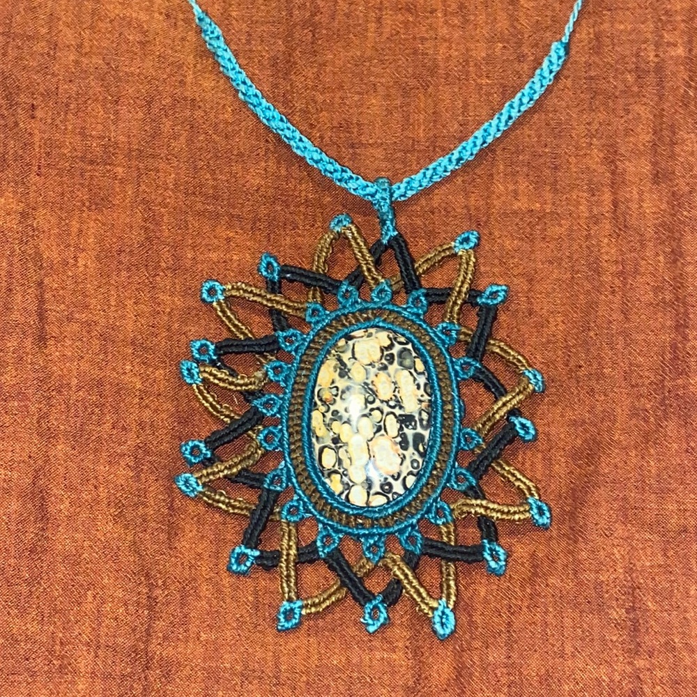 Gorgeous Macrame - image 1